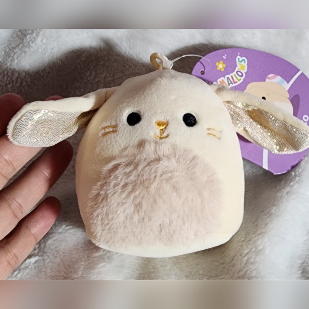 Squishmallow bunny clip on - Picture 2 of 3